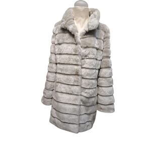 Eliza J Grooved Faux Fur Coat Gray Sz S Tiered Long Sleeve Snaps Glam Luxury New
